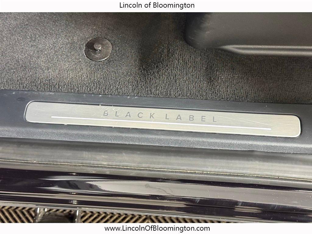 Used 2025 Lincoln Navigator Black Label AWD/4WD image 24
