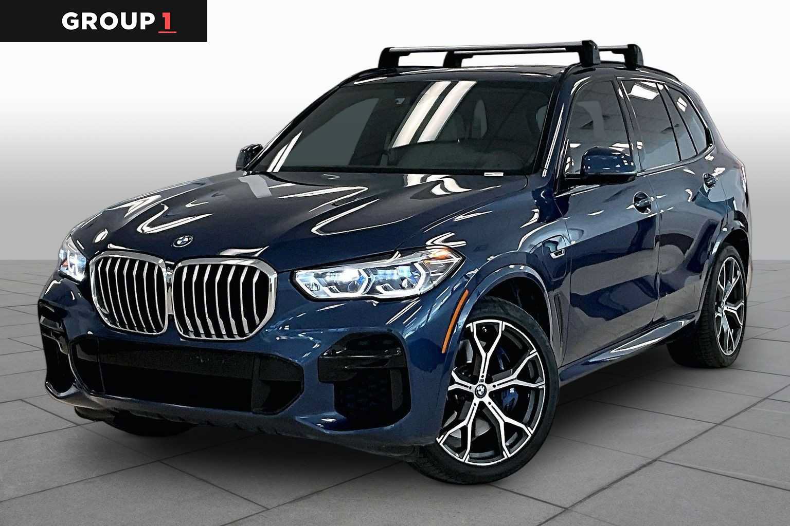 Used 2022 BMW X5 xDrive45e w/ M Sport Package AWD/4WD image 1