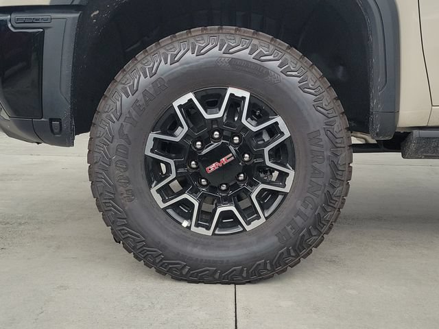 New 2026 GMC Sierra 2500 AT4X w/ LPO, Black Badging Package AWD/4WD image 5