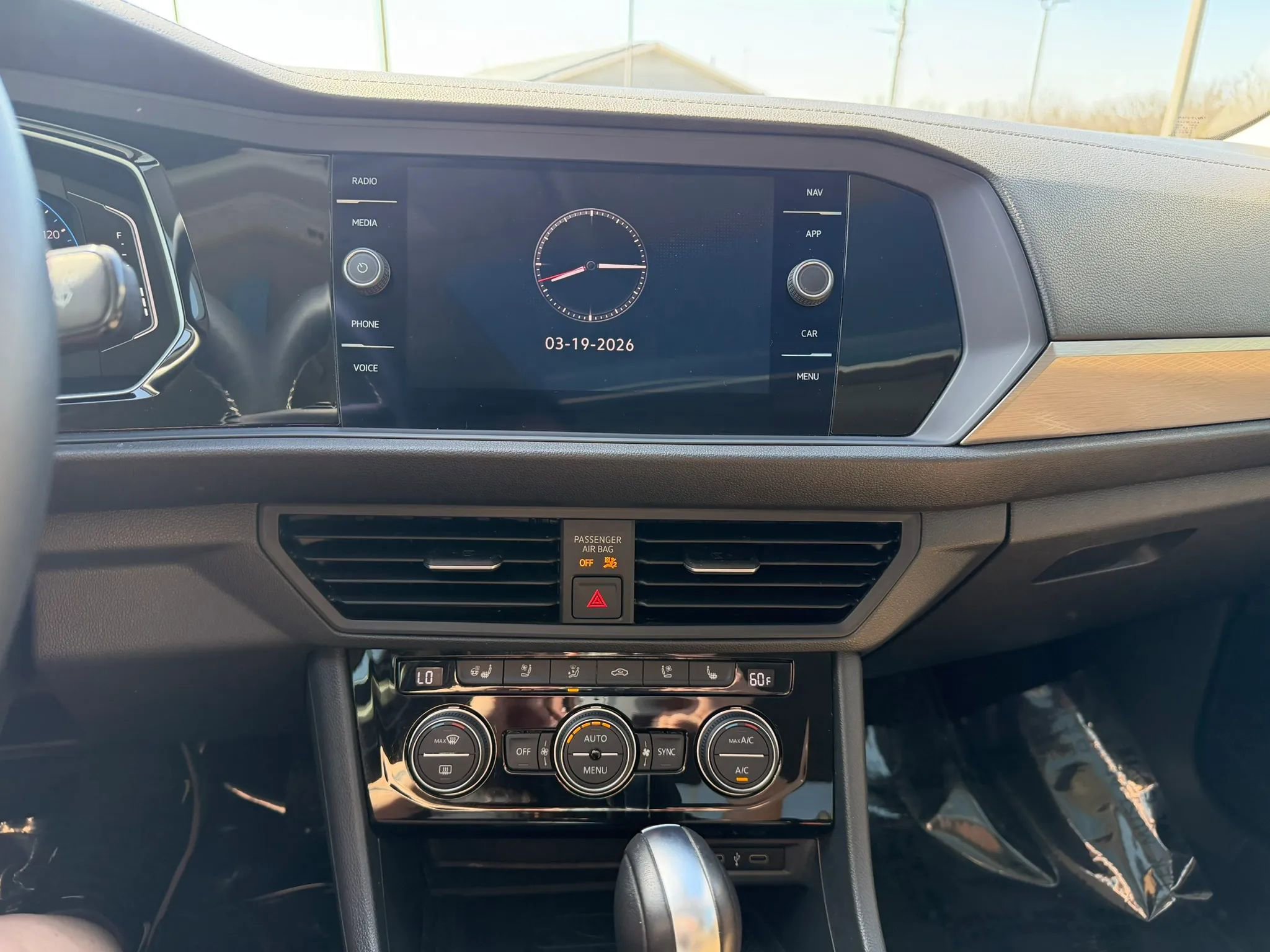 Used 2021 Volkswagen Jetta SEL Premium image 23