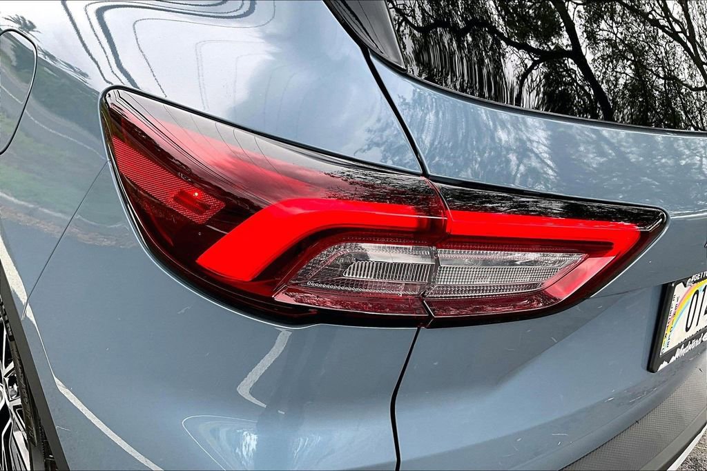 Used 2024 Ford Escape SE w/ PHEV Premium Package image 33