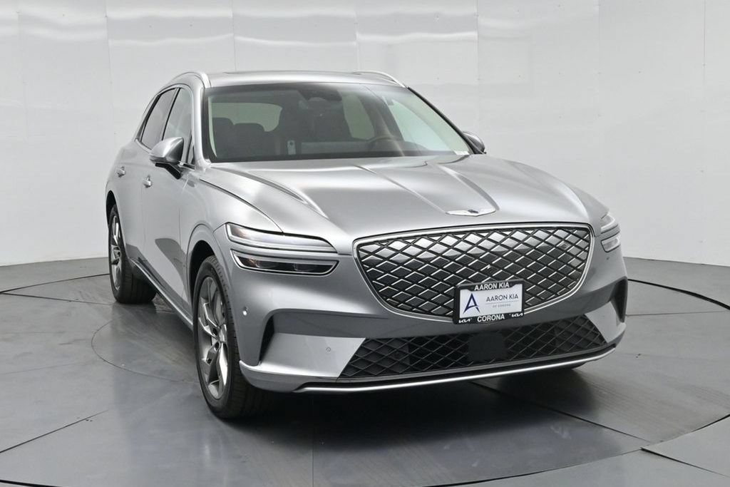Used 2025 Genesis Electrified GV70 w/ Prestige Package AWD/4WD image 60