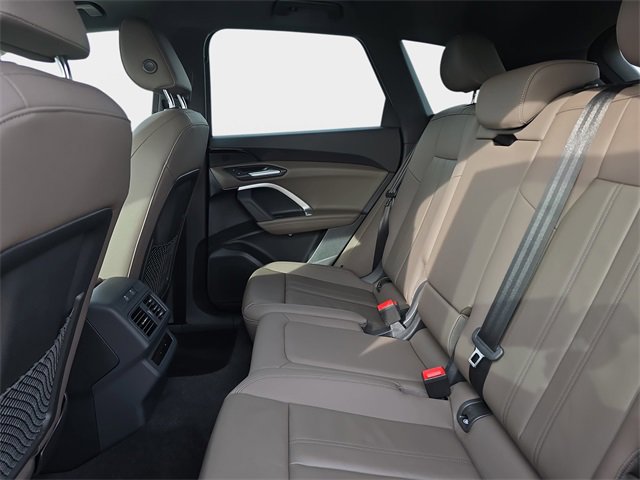Certified 2025 Audi Q5 Premium w/ Convenience Package image 14