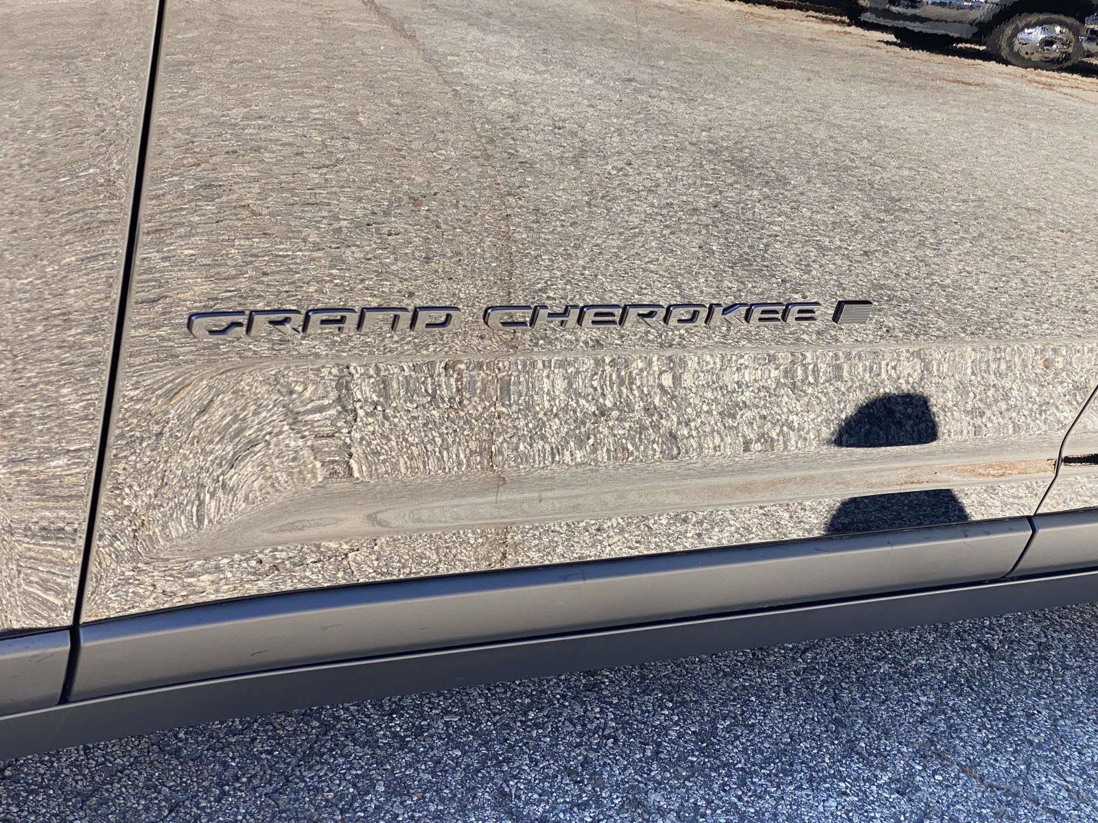 New 2025 Jeep Grand Cherokee Altitude image 15