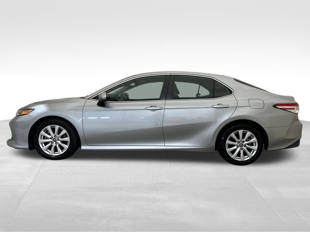 Used 2019 Toyota Camry LE FWD video 2