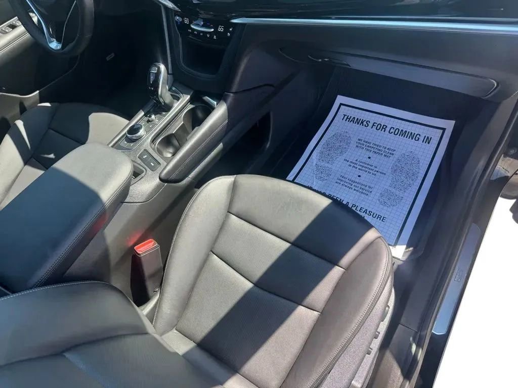 Used 2025 Cadillac XT6 Sport w/ Technology Package image 15
