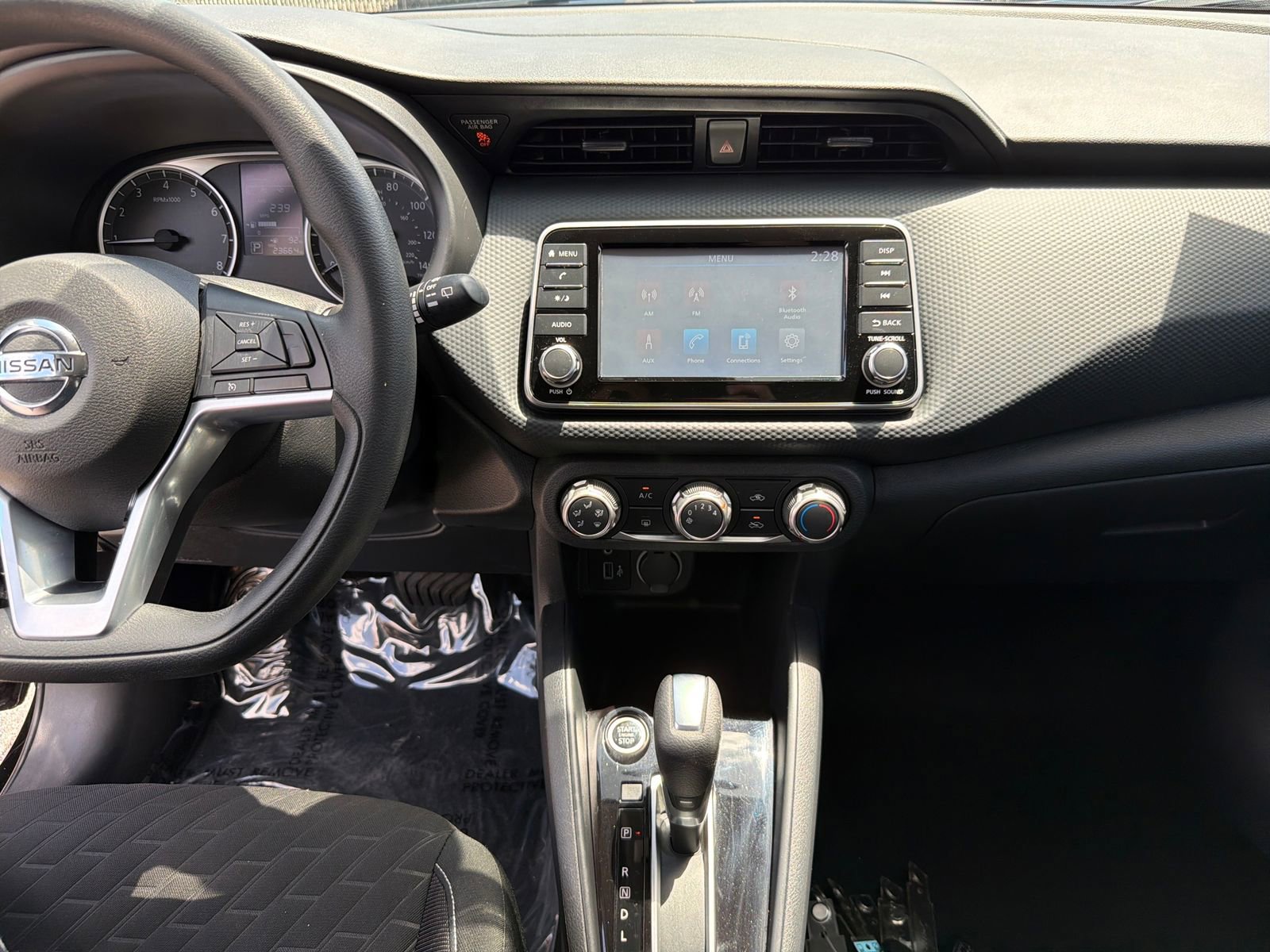 Certified 2021 Nissan Kicks S FWD image 15