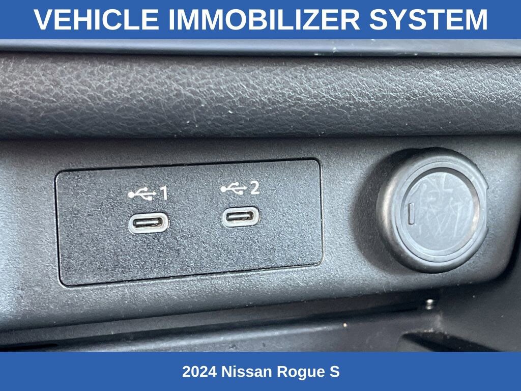 Used 2024 Nissan Rogue S image 6