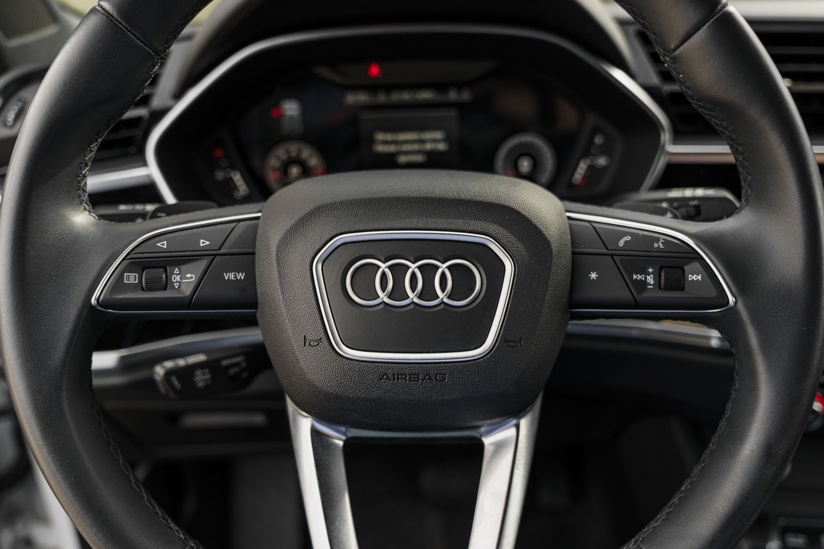 Used 2023 Audi Q3 2.0T Premium Plus w/ Premium Plus Package image 16