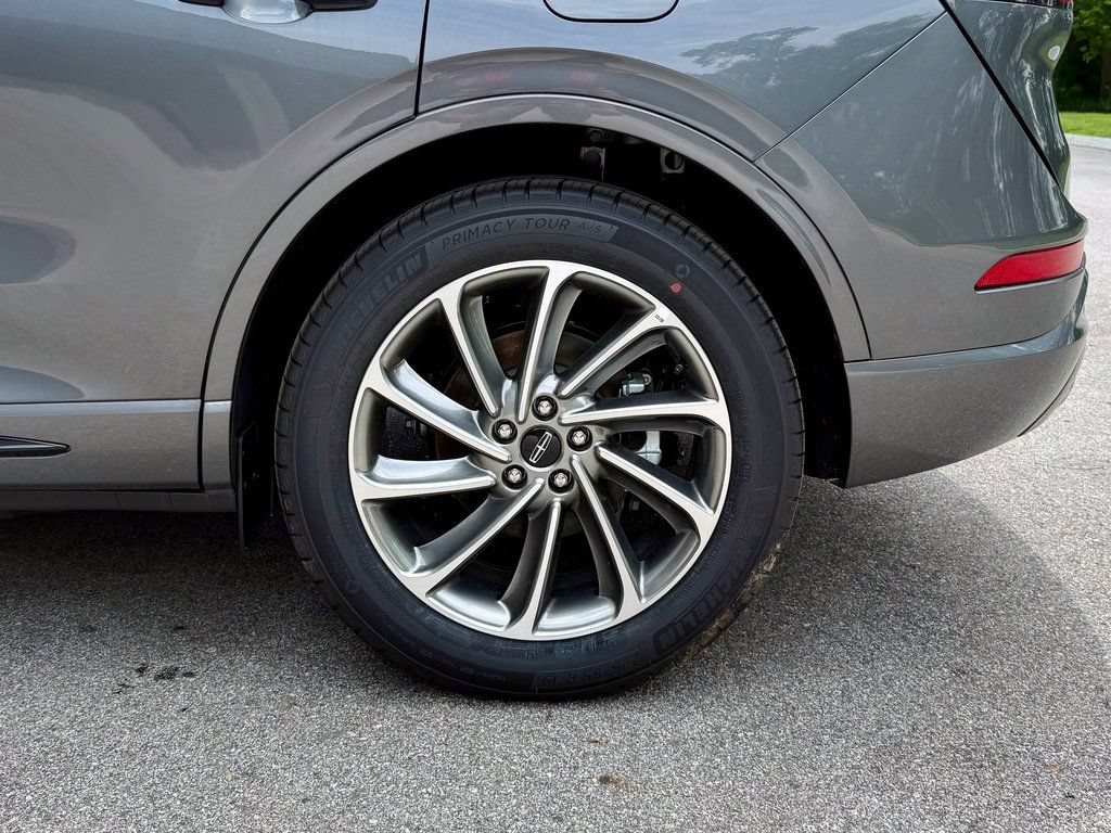 New 2025 Lincoln Corsair Grand Touring AWD/4WD image 38