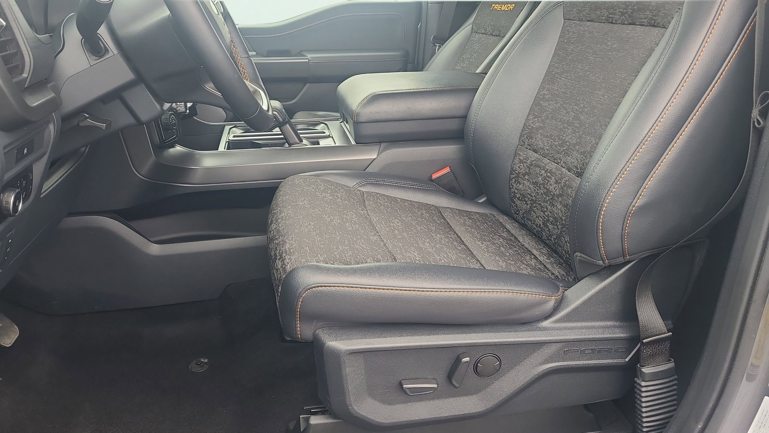 Used 2025 Ford F150 Tremor w/ Bed Utility Package AWD/4WD image 11