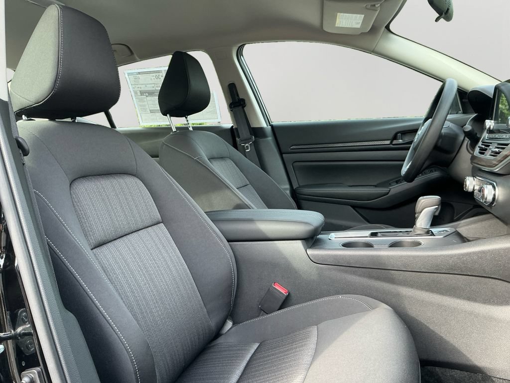 New 2026 Nissan Altima 2.5 SV FWD image 12
