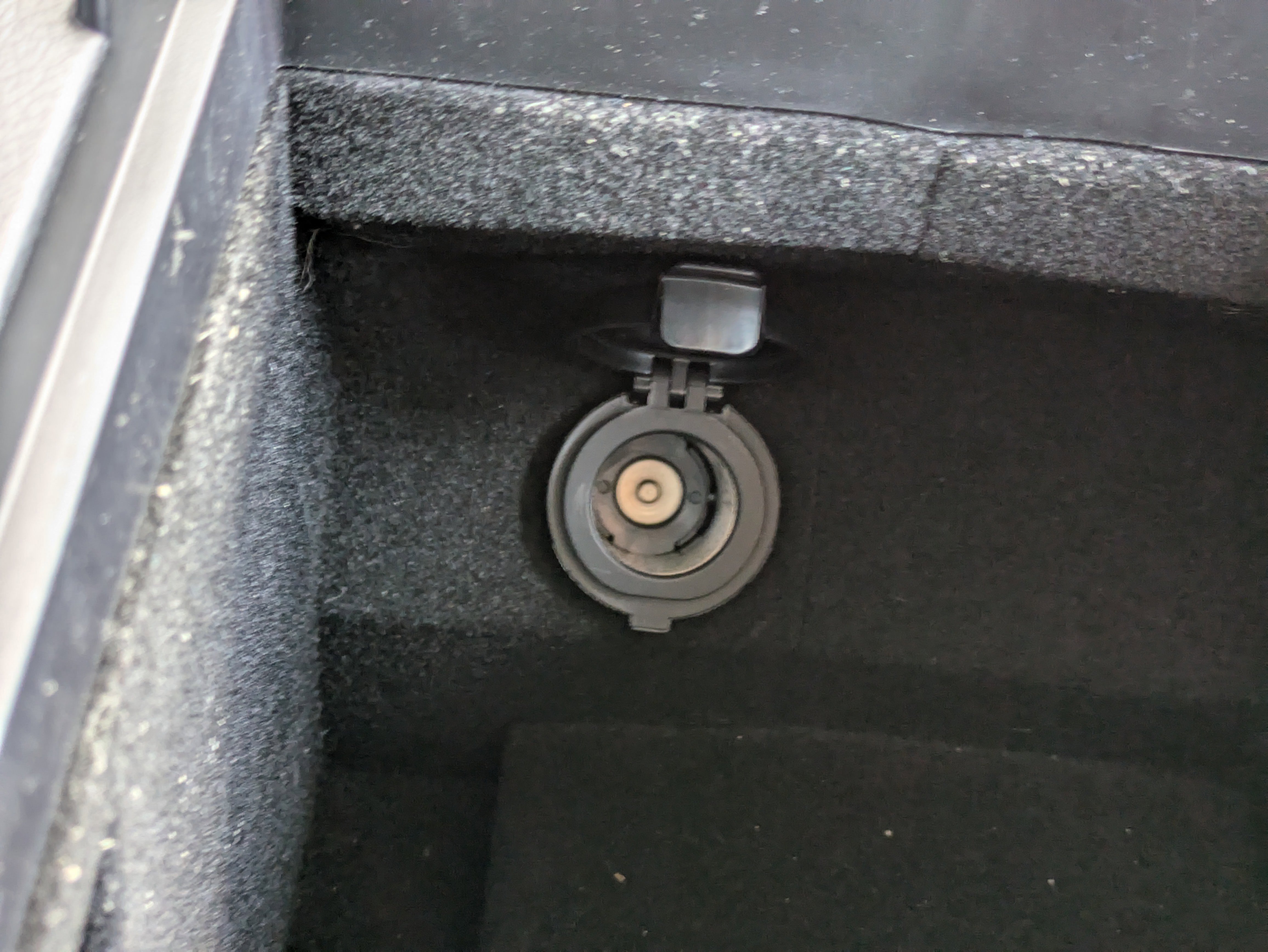 Used 2018 Subaru Outback 3.6R Touring w/ Popular Package #3 image 33