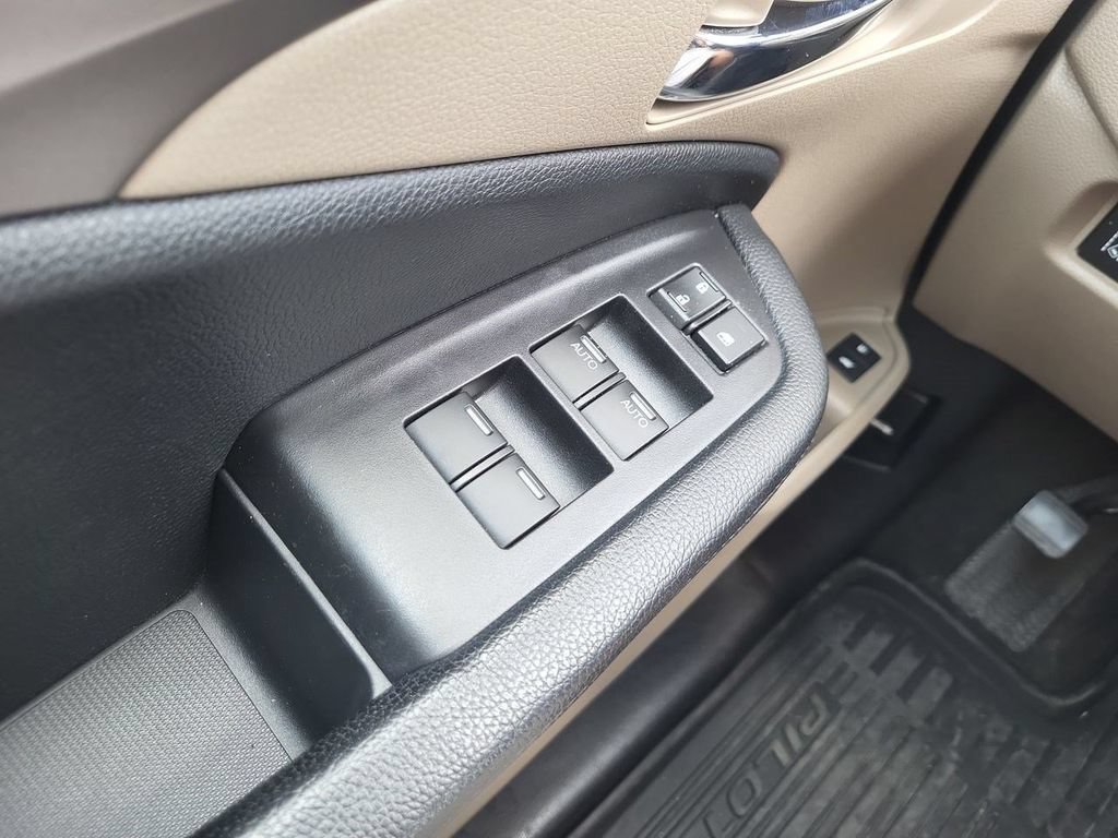 Used 2017 Honda Pilot EX-L image 29