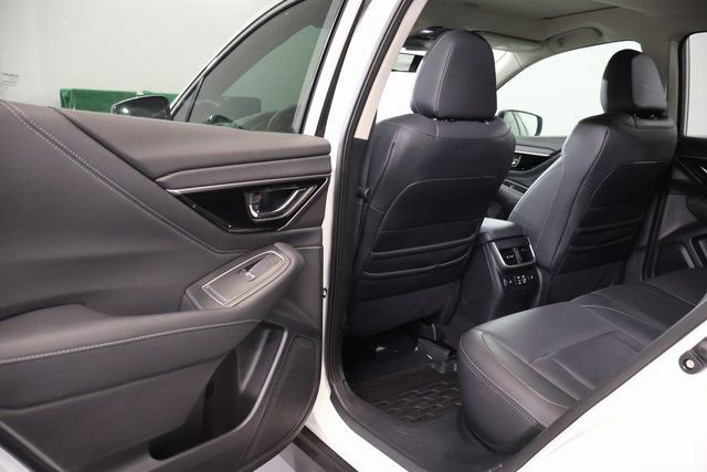 Used 2025 Subaru Outback Limited image 27