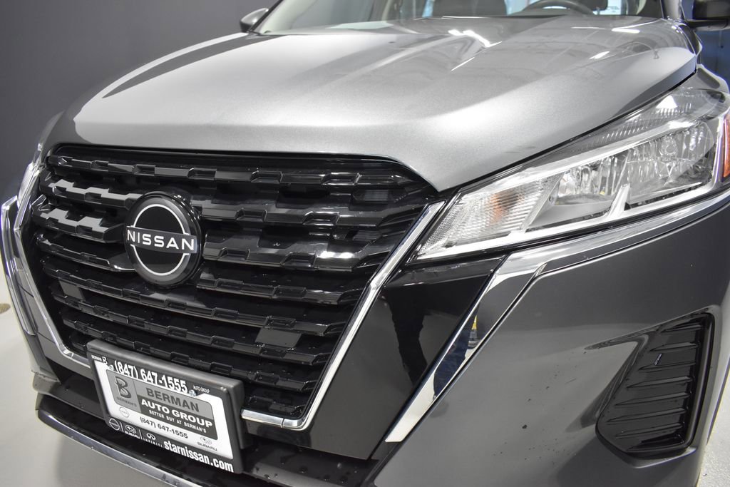 Certified 2022 Nissan Kicks SV FWD image 11