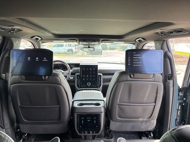 New 2026 GMC Yukon AT4 Ultimate w/ LPO, Illumination Package image 19