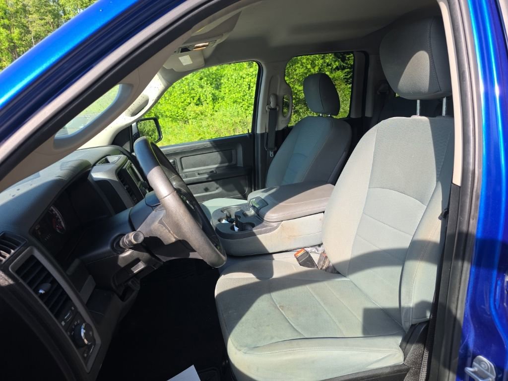 Used 2019 RAM 1500 Express AWD/4WD image 9