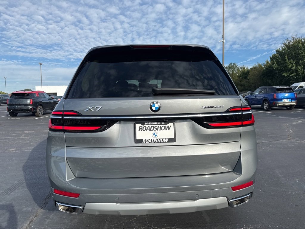 Used 2023 BMW X7 xDrive40i image 4