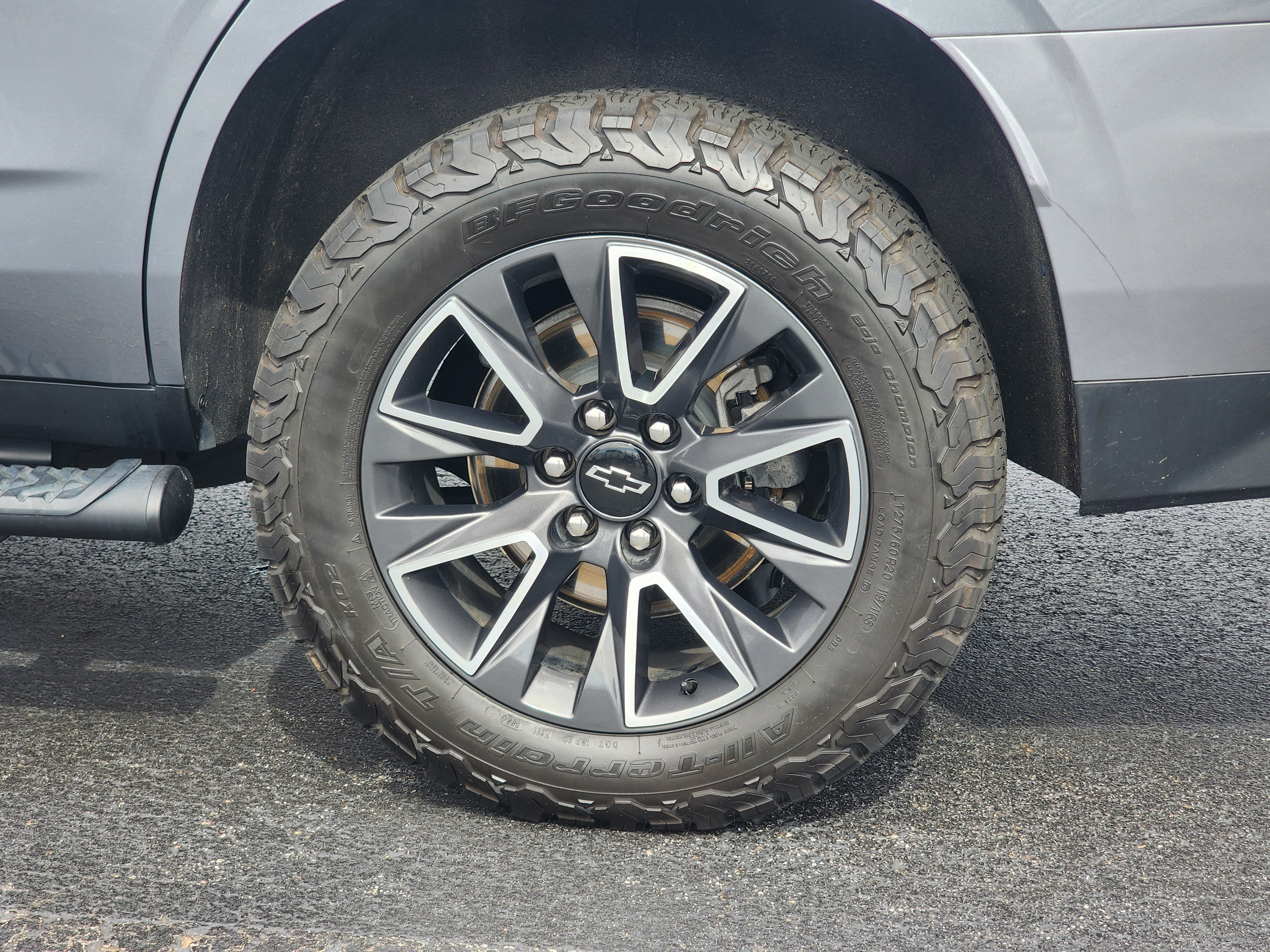 Used 2022 Chevrolet Tahoe Z71 w/ Z71 Off-Road Package image 11