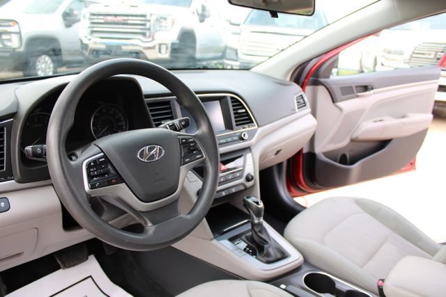 Used 2017 Hyundai Elantra SE FWD image 12