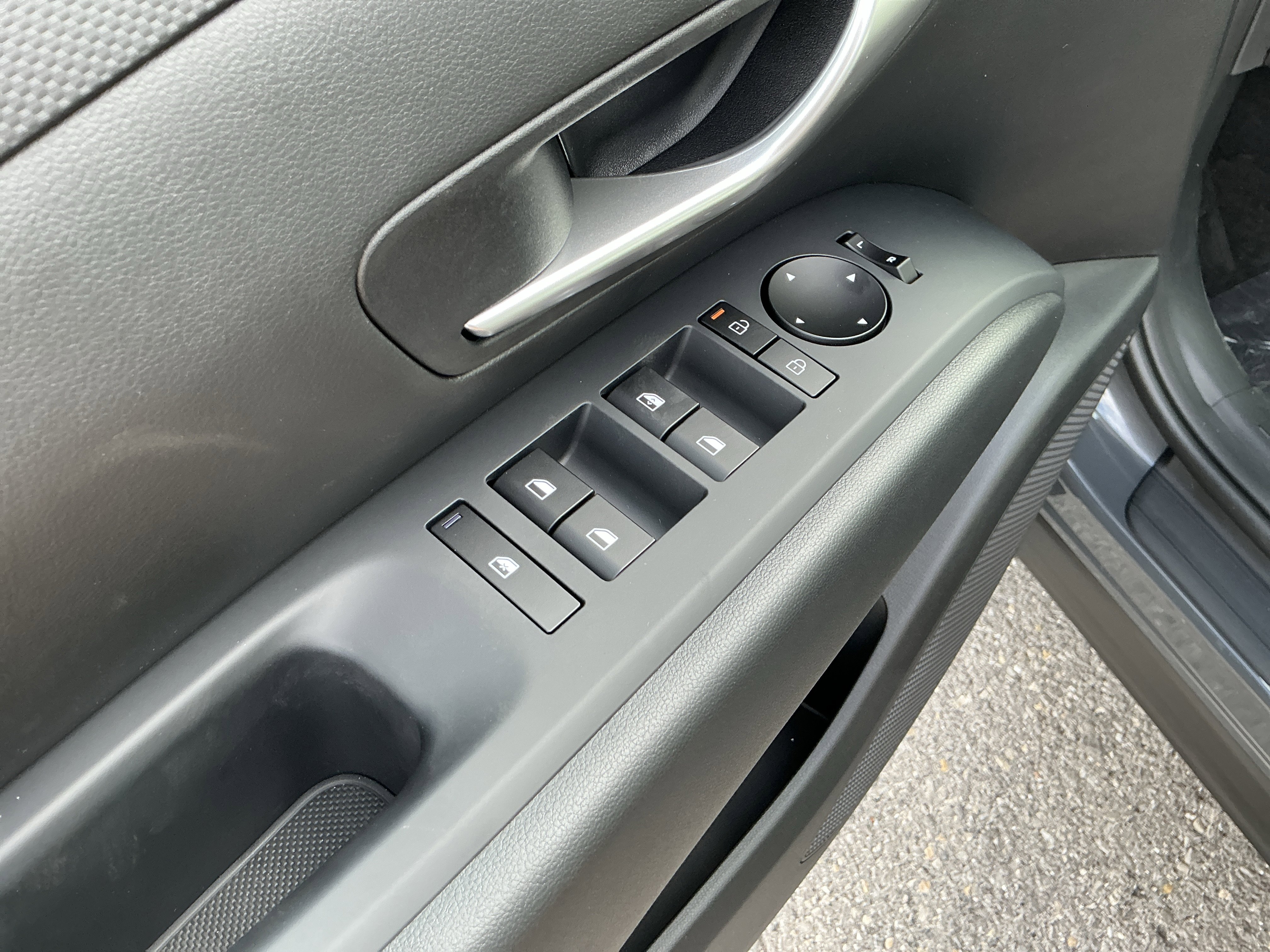 New 2026 Hyundai Tucson SE image 13