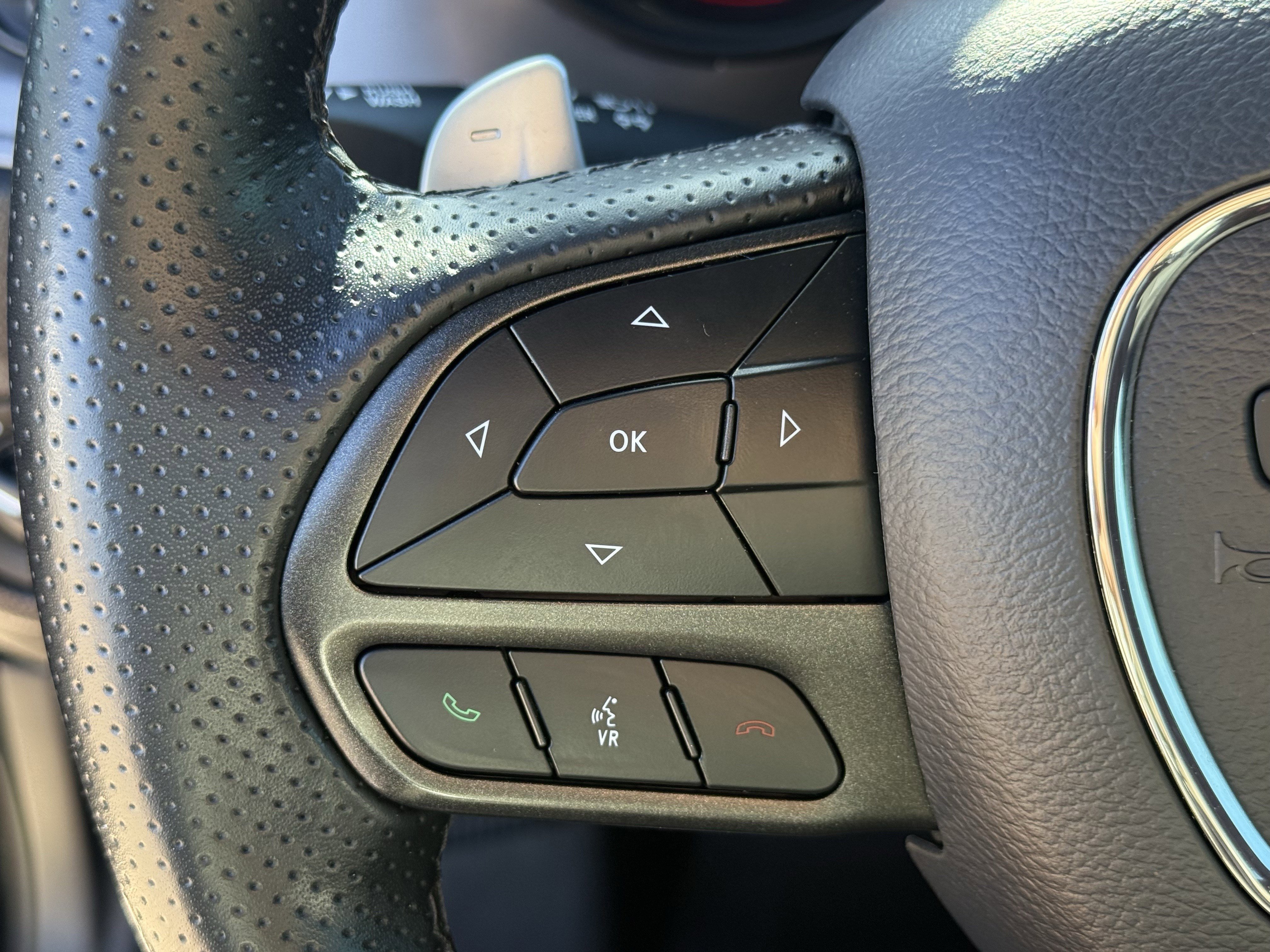 Used 2023 Dodge Charger R/T w/ Blacktop Package image 16