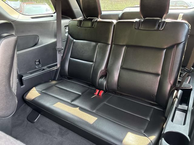 Used 2022 Ford Explorer ST-Line w/ Class IV Trailer Tow Package AWD/4WD image 16