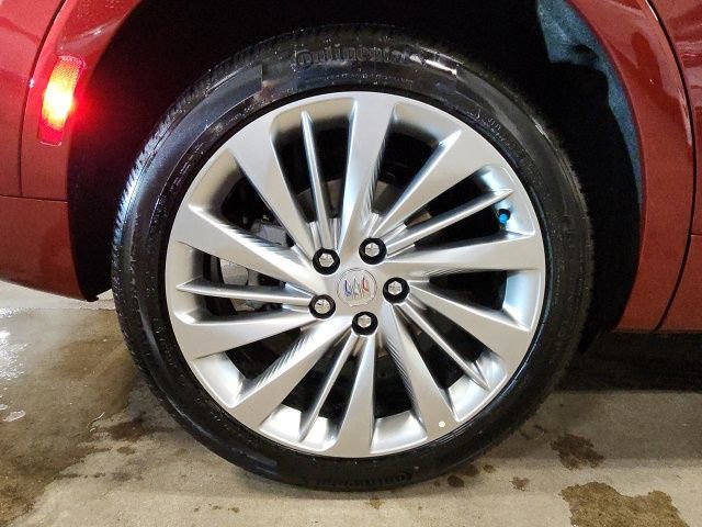 Certified 2024 Buick Envision Avenir image 29