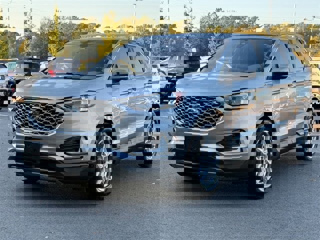 Used 2022 Ford Edge SEL image 7