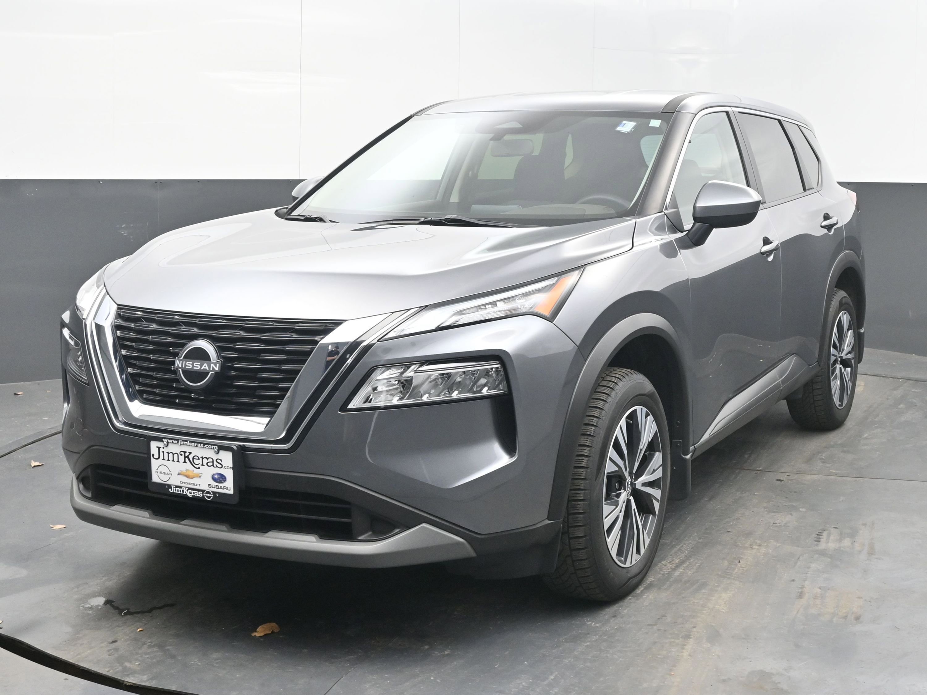Certified 2023 Nissan Rogue SV image 3