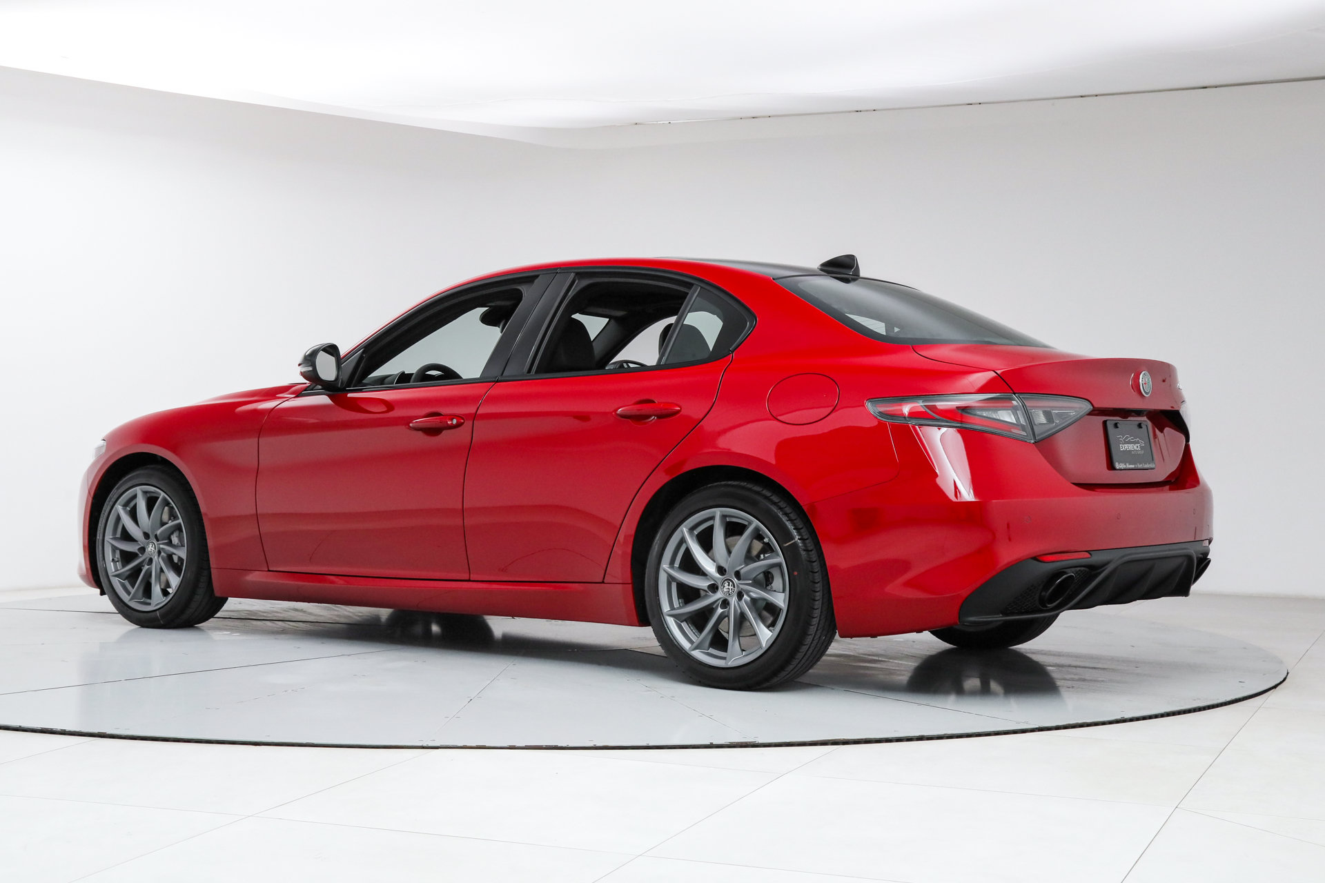 New 2026 Alfa Romeo Giulia w/ Driving Assist Package RWD image 3