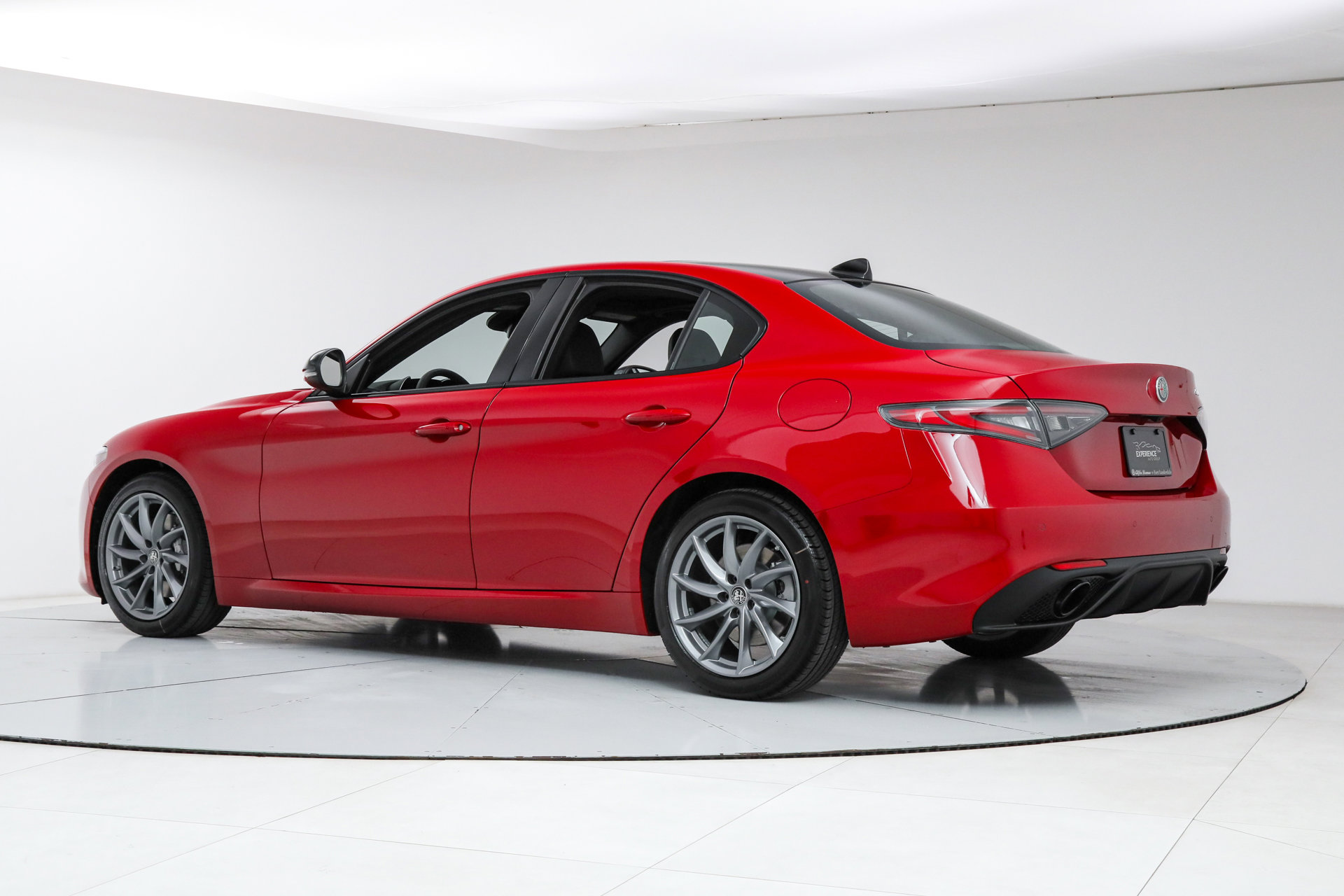 New 2026 Alfa Romeo Giulia w/ Driving Assist Package RWD image 3