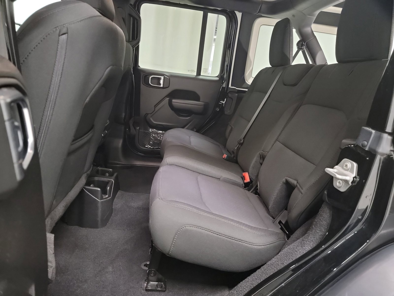 Used 2023 Jeep Wrangler Unlimited Sport image 28