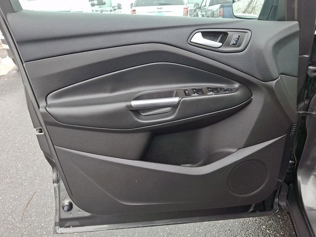 Certified 2018 Ford Escape SE image 12