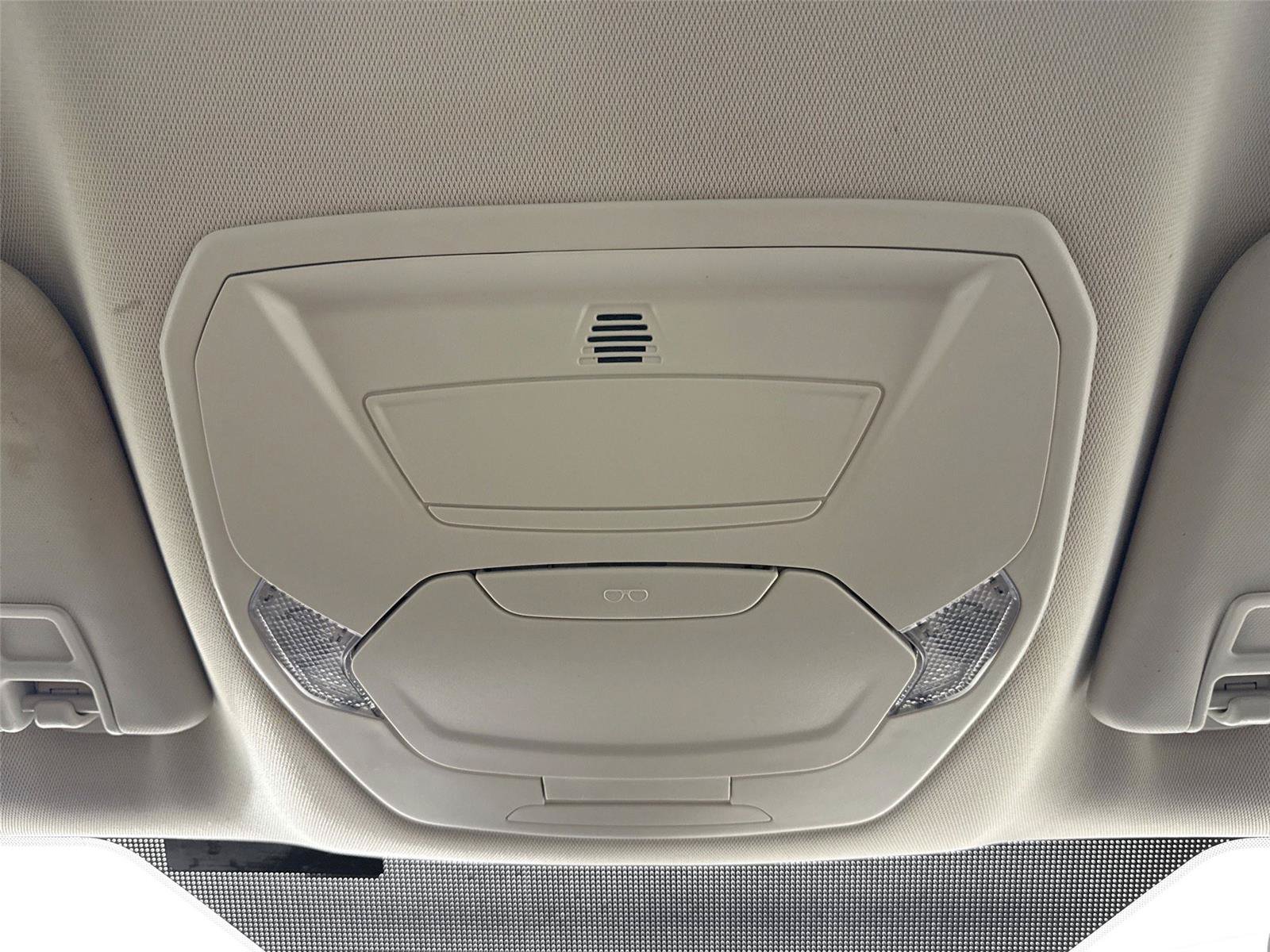 Used 2018 Ford Escape SE w/ SE Sport Appearance Package FWD image 6