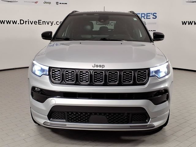 Used 2024 Jeep Compass Limited w/ High Altitude Package AWD/4WD image 2