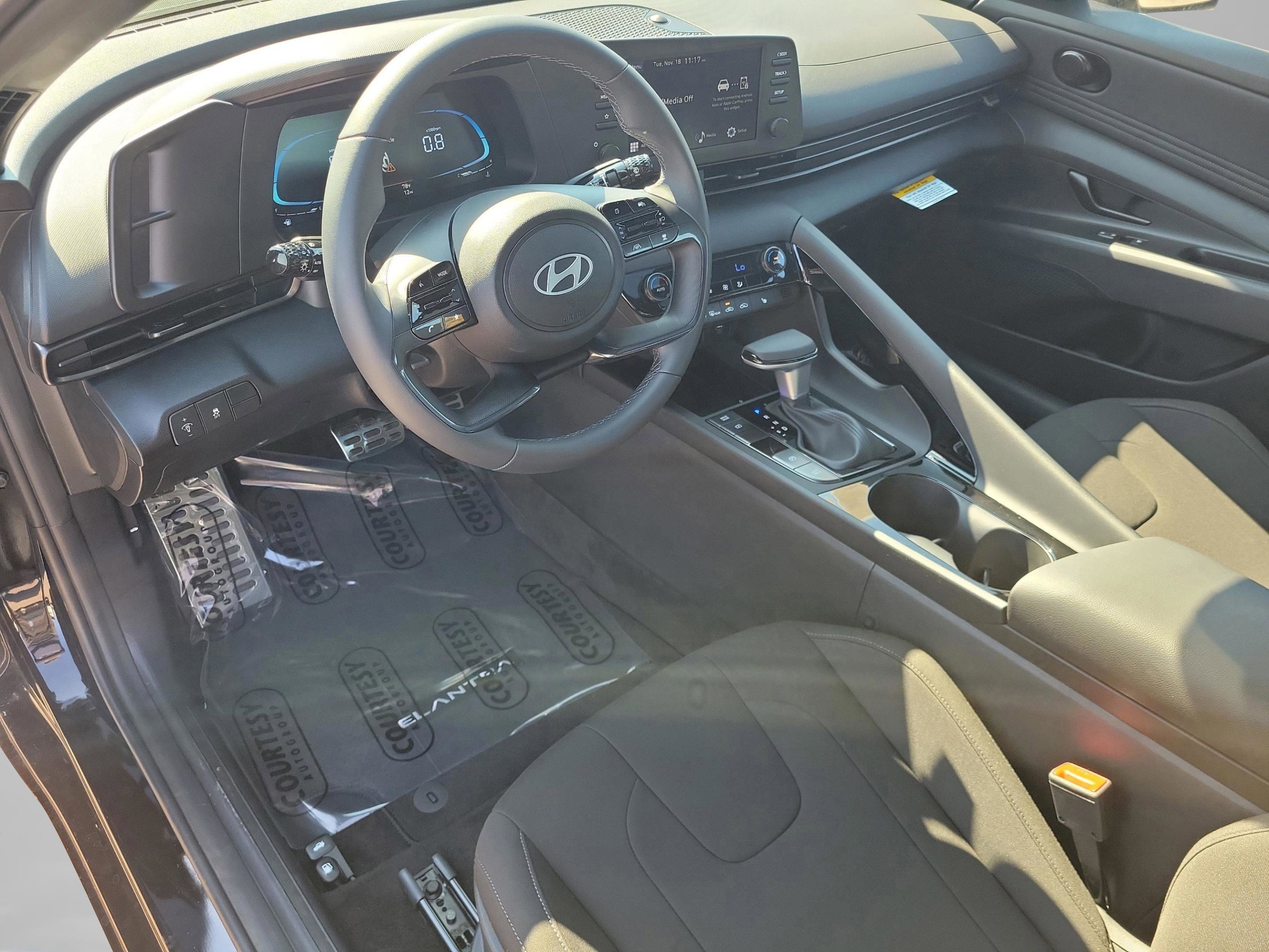 New 2026 Hyundai Elantra SEL Sport image 8
