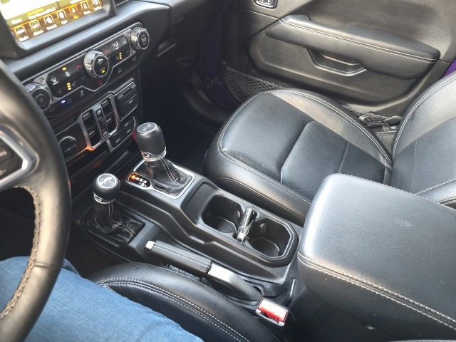 Used 2023 Jeep Wrangler Unlimited Sahara w/ Cold Weather Group image 32