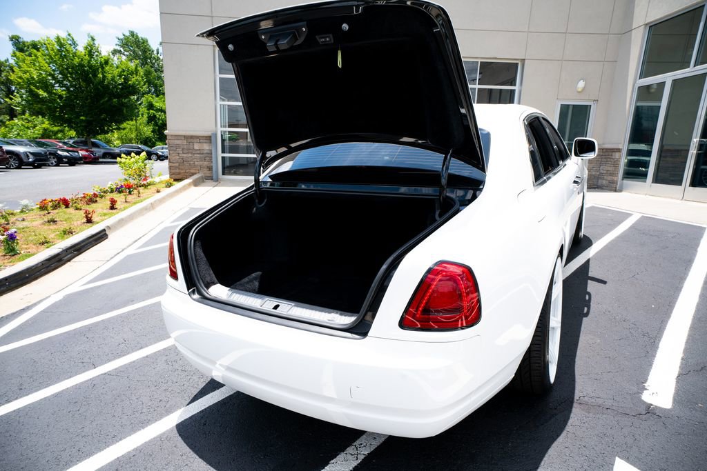 Used 2010 Rolls-Royce Ghost RWD image 53