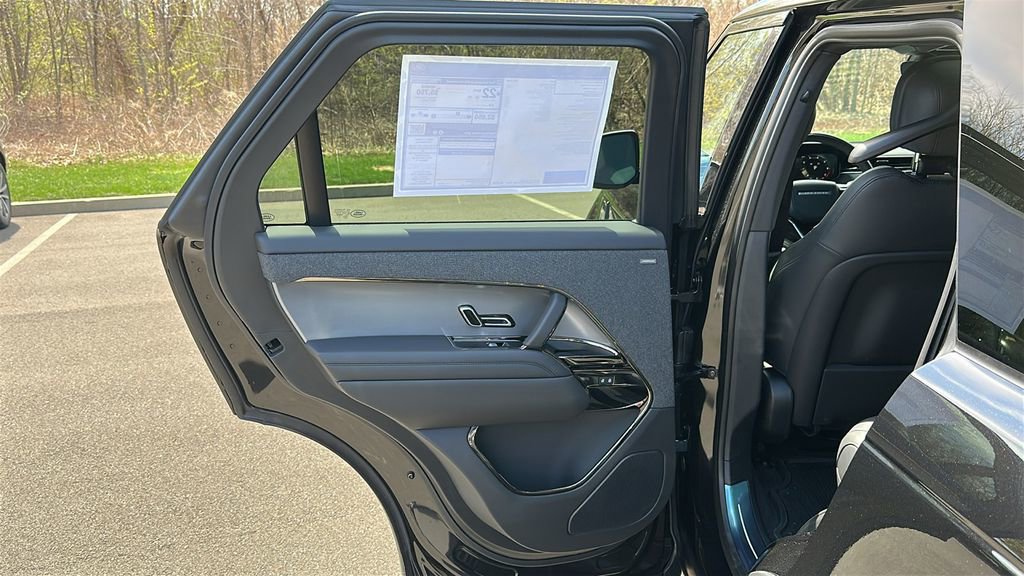 New 2026 Land Rover Range Rover Sport SE image 19