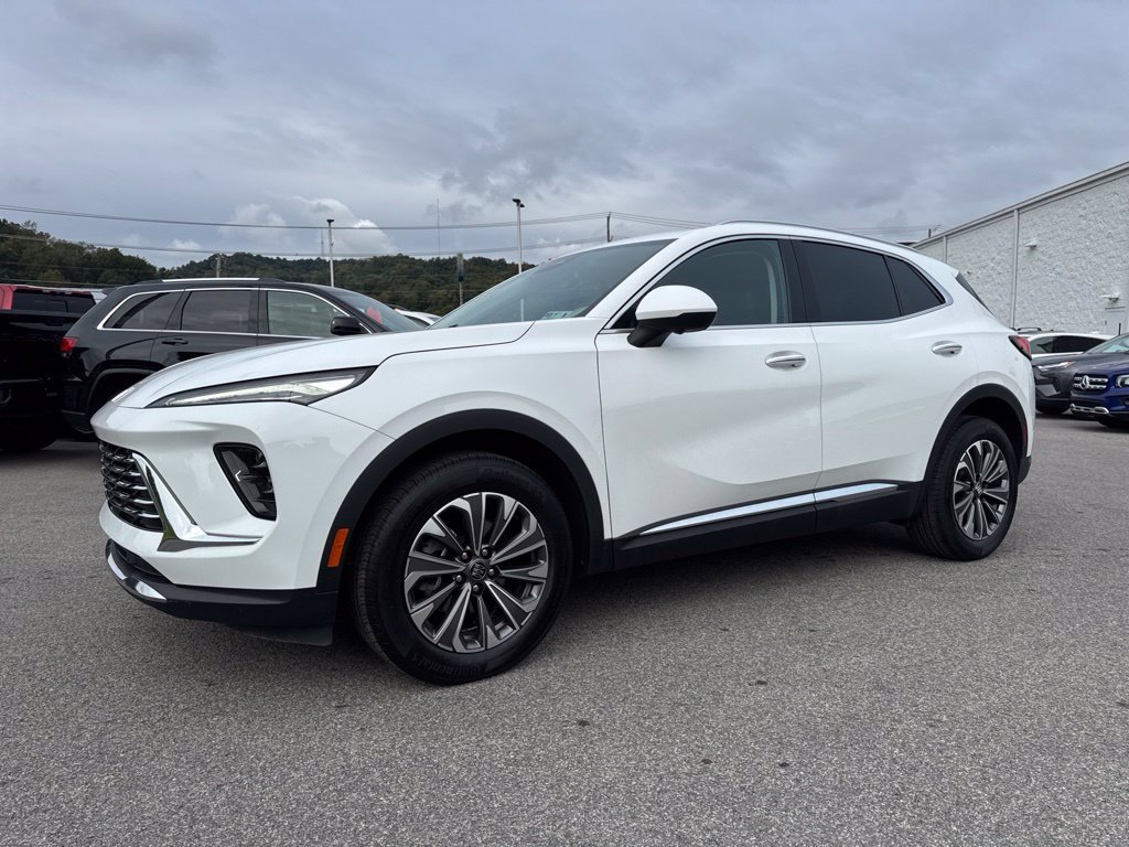 Used 2024 Buick Envision Preferred AWD/4WD image 1