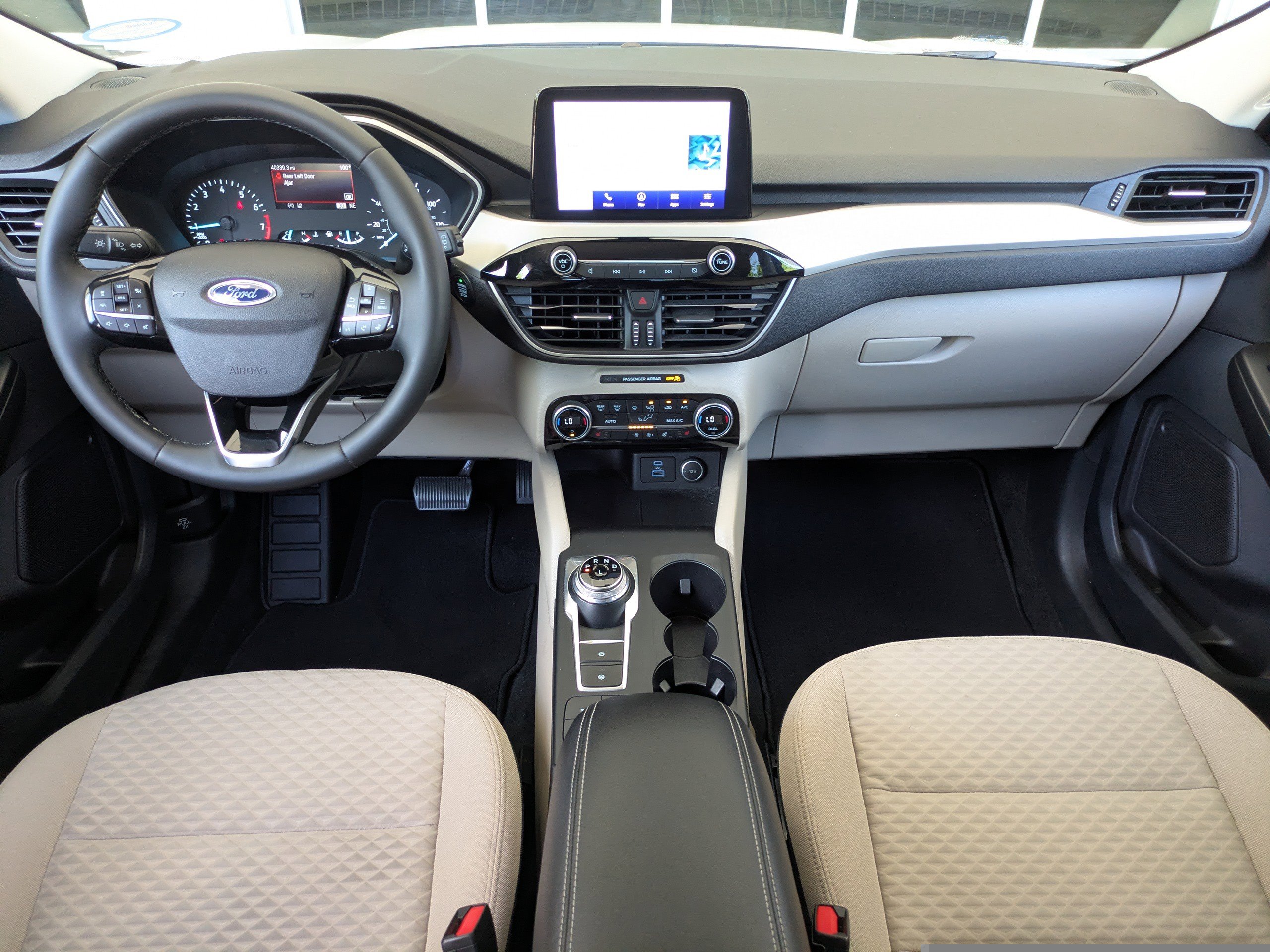 Used 2021 Ford Escape SE w/ SE Sport Appearance Package FWD image 16