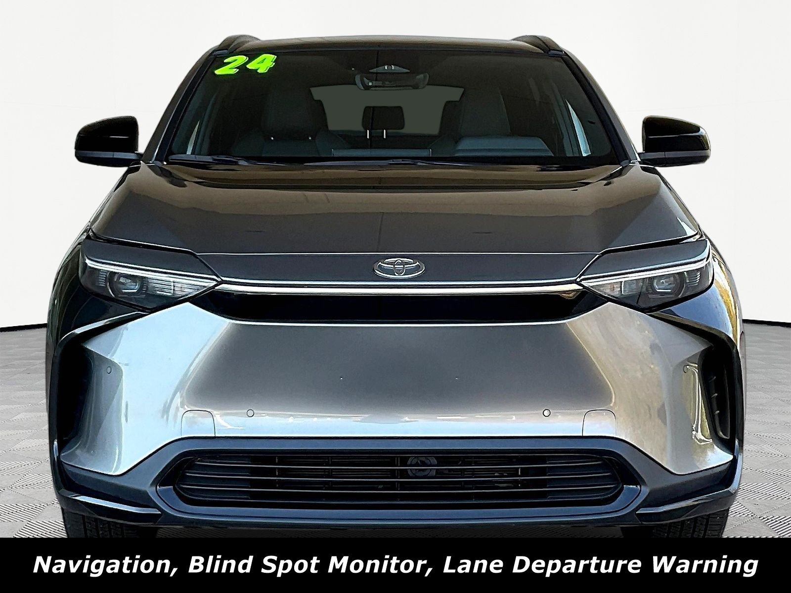 Used 2024 Toyota bZ4X AWD w/ Weather Package image 2