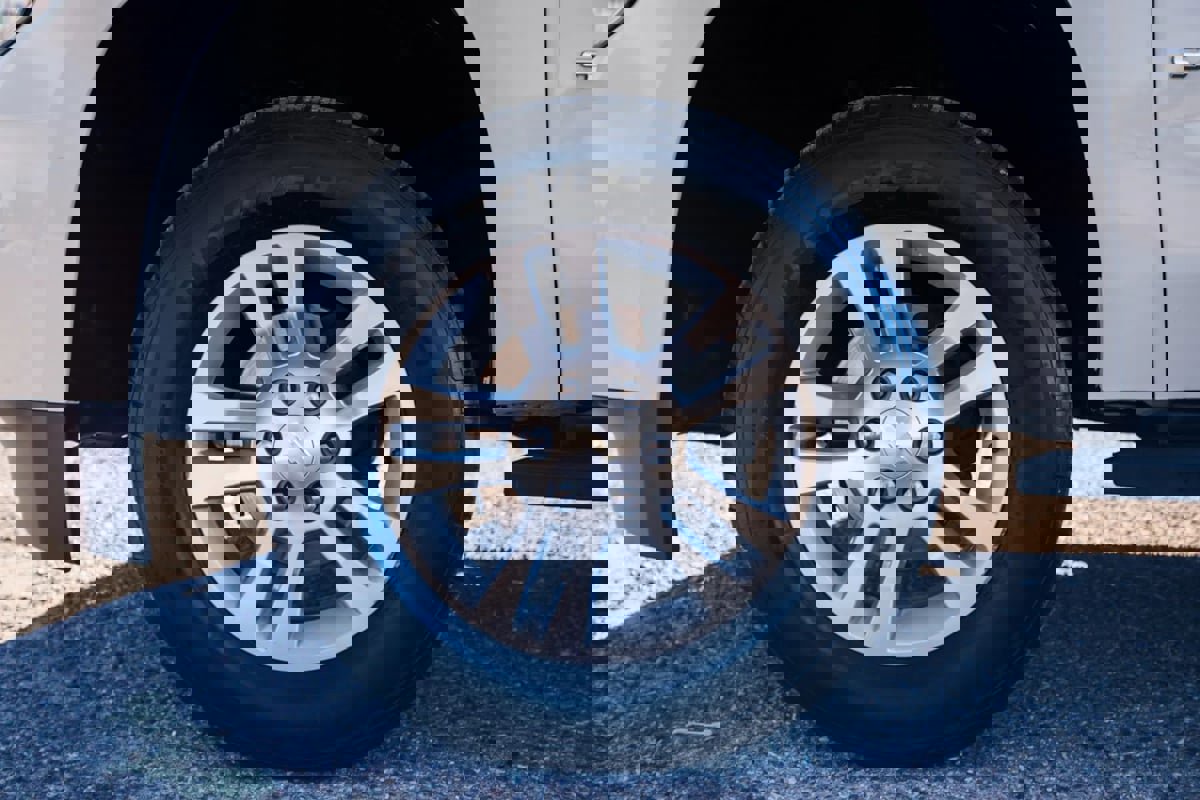 Used 2020 Chevrolet Suburban LT w/ Max Trailering Package image 9