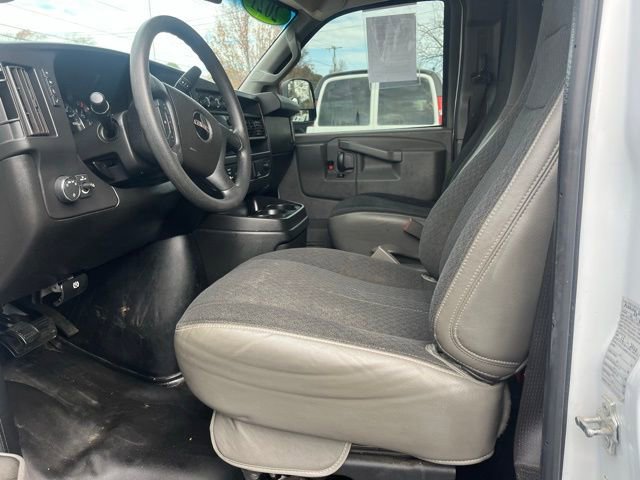 Used 2021 GMC Savana 2500 w/ Driver Convenience Package image 14