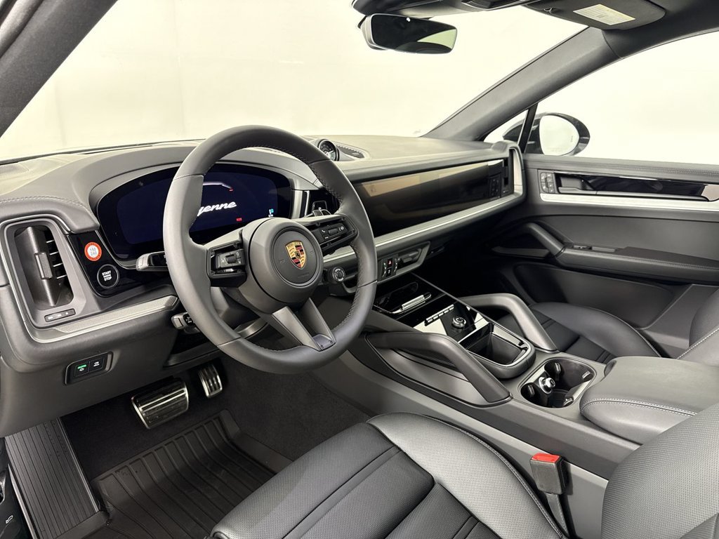 New 2026 Porsche Cayenne Coupe AWD/4WD image 4