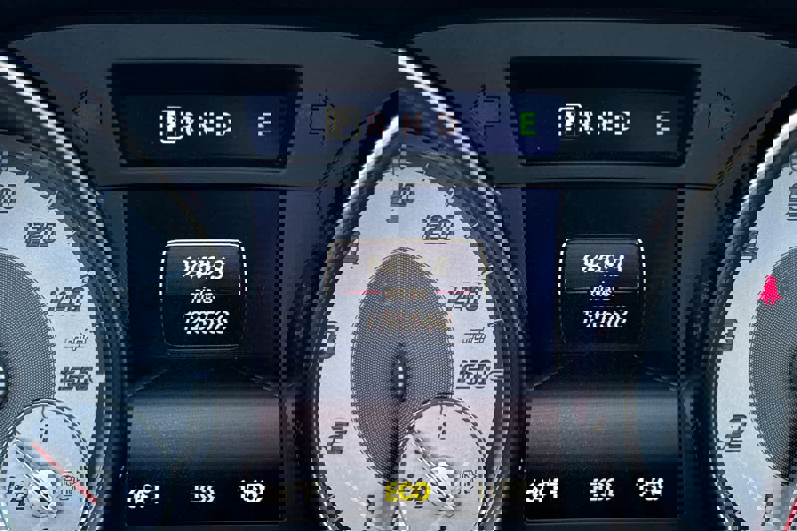 Used 2014 Mercedes-Benz SLK 350 image 26