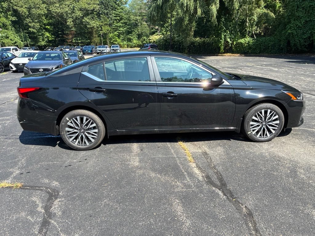 New 2026 Nissan Altima 2.5 SV AWD/4WD image 8