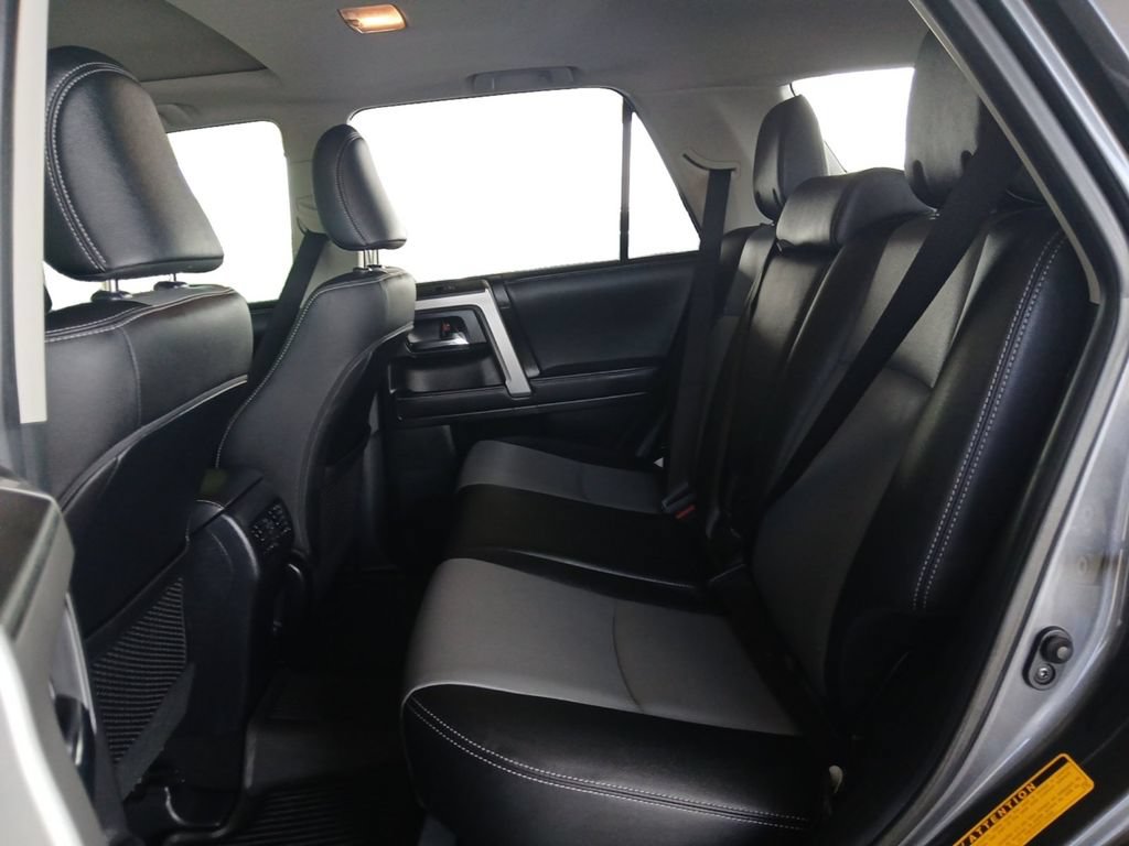 Used 2022 Toyota 4Runner SR5 Premium w/ Moonroof Package AWD/4WD image 22